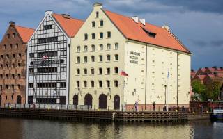 National Maritime Museum – Granaries on Ołowianka - More